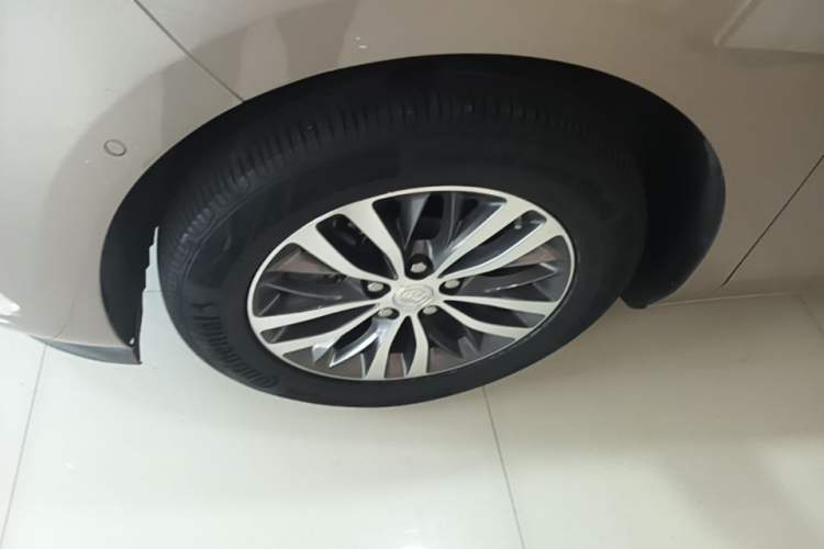 Used Buick GL8 2022 ES Landtrek 653T Luxury Edition Exterior 1