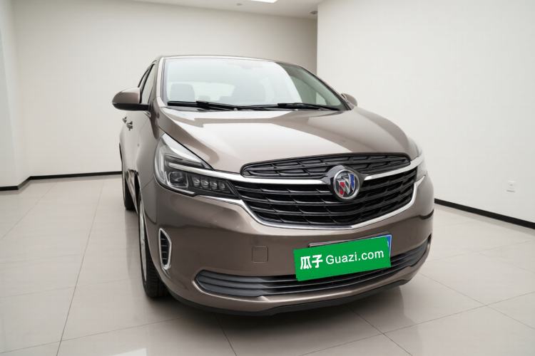 Used Buick GL8 2022 Land Cruiser Executive Class 652T Comfort Model Exterior 2