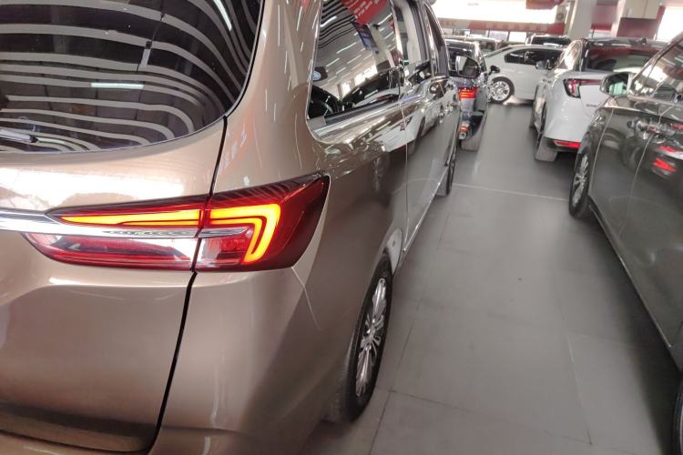 Used Buick GL8 2022 Land Business Class 652T Luxury Model Exterior 3