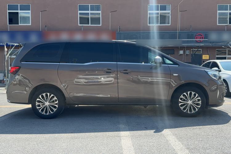 Used Buick GL8 2022 Land Cruiser Executive Class 652T Comfort Model Exterior 4