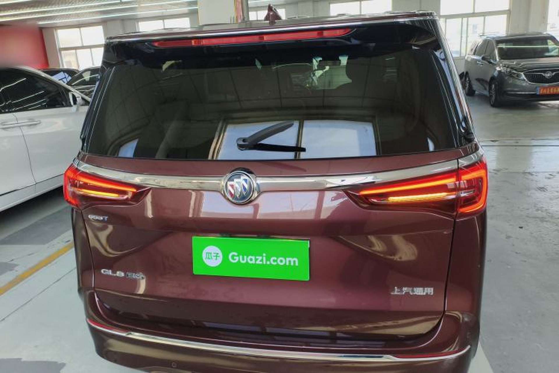 Used Buick GL8 2022 ES Landtrek 653T Luxury Edition Exterior 4