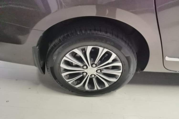 Used Buick GL8 2022 Land Business Class 652T Luxury Model Exterior 5