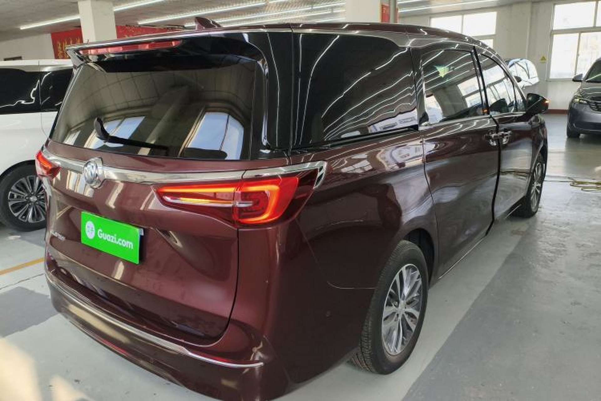 Used Buick GL8 2022 ES Landtrek 653T Luxury Edition Exterior 5
