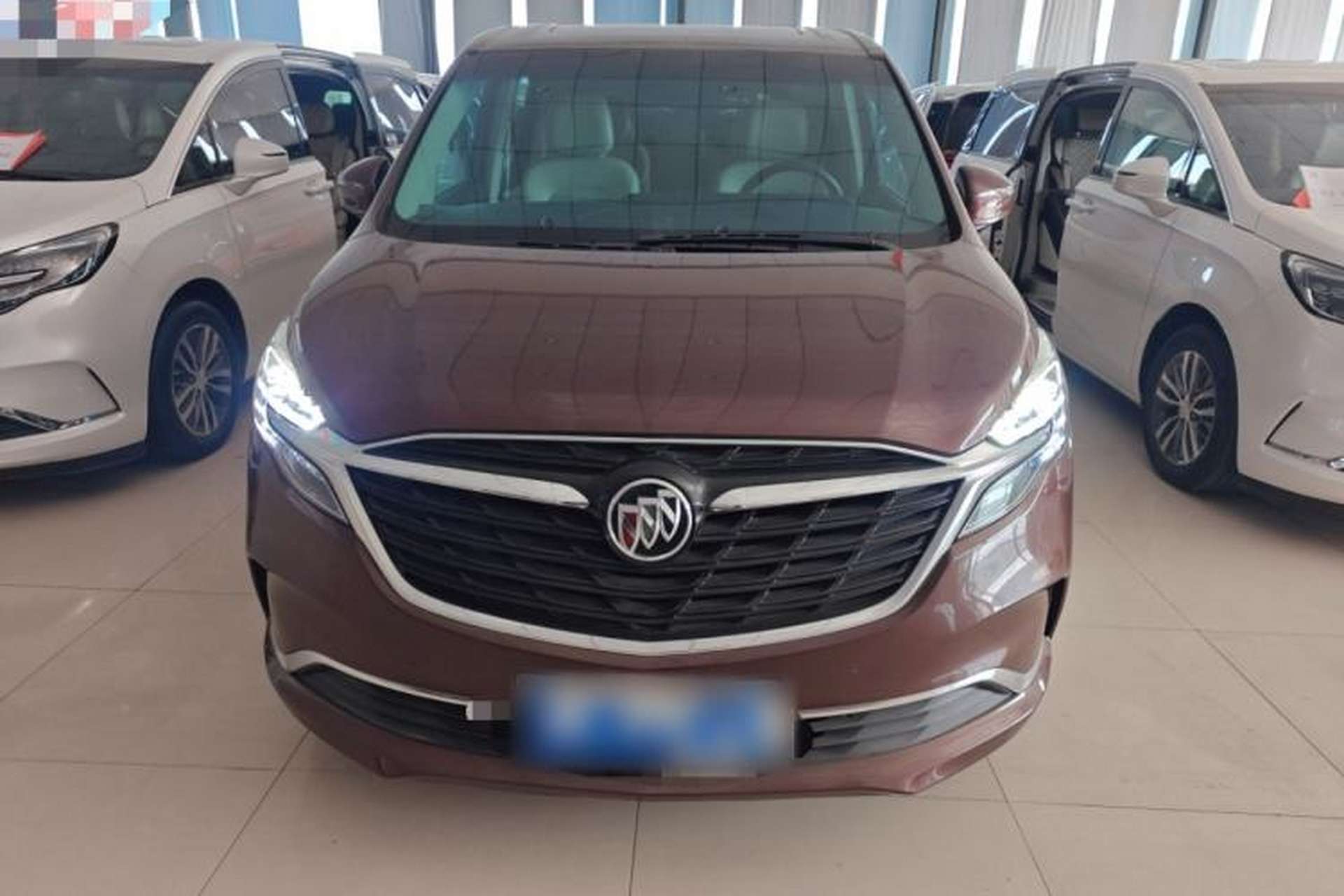 Used Buick GL8 2022 ES Landtrek 653T Comfort Edition Front