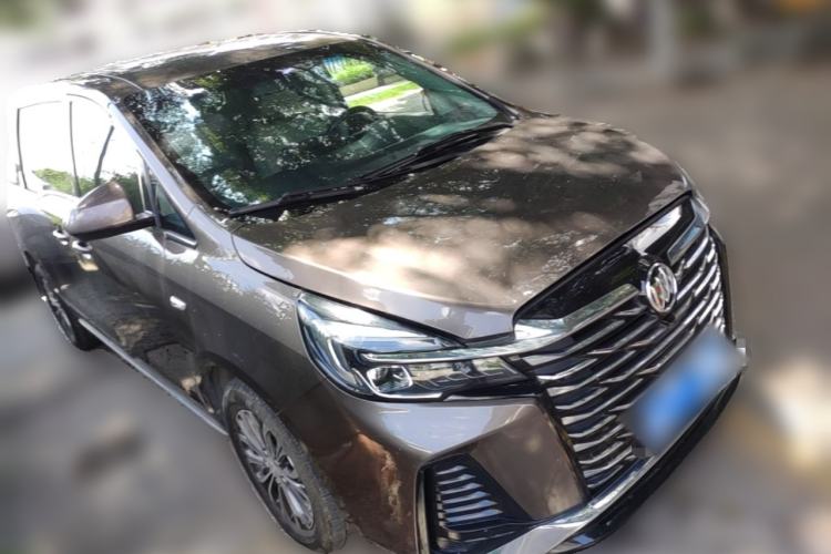 Used Buick GL8 2022 Land Cruiser Executive Class 652T Smart Luxury Model Front Right 45 Deg