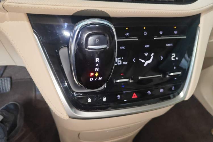 Used Buick GL8 2022 ES Landtrek 653T Luxury Edition Gear Lever