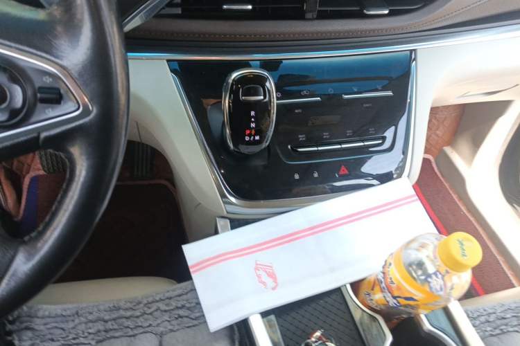 Used Buick GL8 2022 Land Business Class 652T Luxury Model Gear Lever