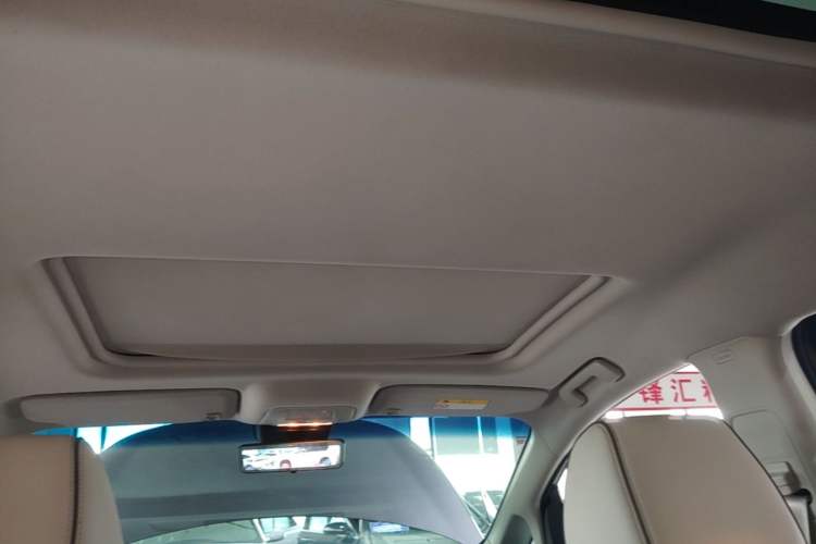 Used Buick GL8 2022 Land Executive Class 652T Prestige Model Headliner