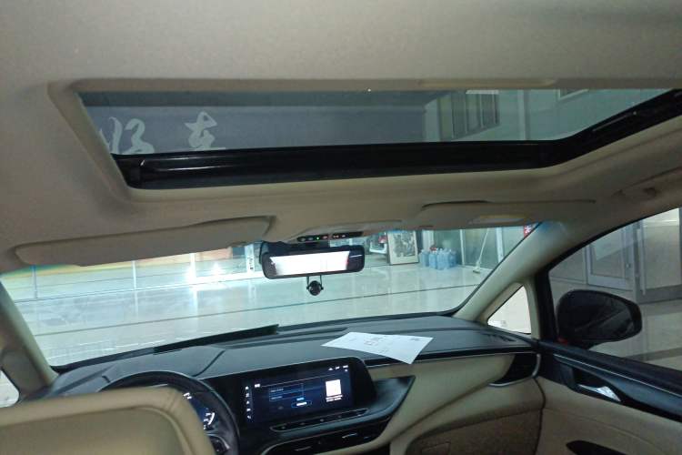 Used Buick GL8 2022 ES Landtrek 653T Luxury Edition Headliner