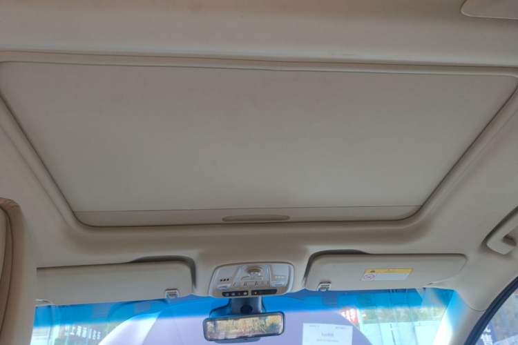 Used Buick GL8 2022 ES Land Cruiser 653T Luxury Model Headliner