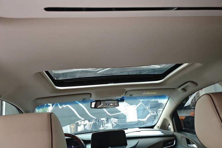 Used Buick GL8 2022 Land Business Class 652T Luxury Model Headliner