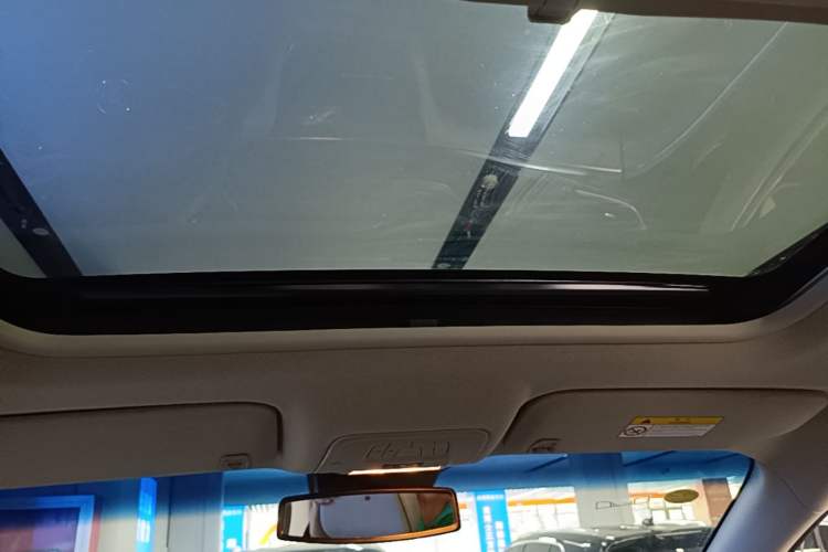 Used Buick GL8 2022 Land Business Class 652T Luxury Model Headliner
