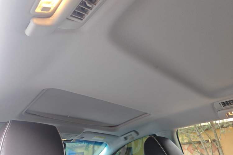 Used Buick GL8 2022 Land Business Class 652T Luxury Model Headliner