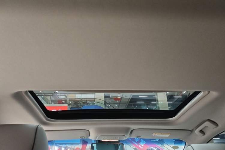 Used Buick GL8 2022 Land Business Class 652T Luxury Model Headliner