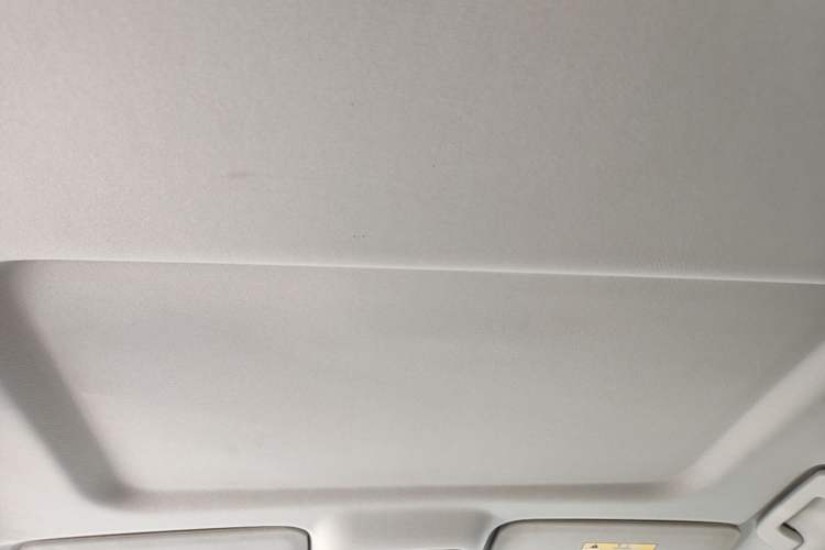 Used Buick GL8 2022 Land Cruiser Executive Class 652T Comfort Model Headliner