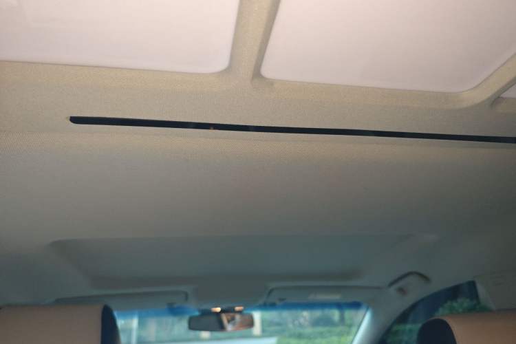 Used Buick GL8 2022 Land Cruiser Executive Class 652T Comfort Model Headliner