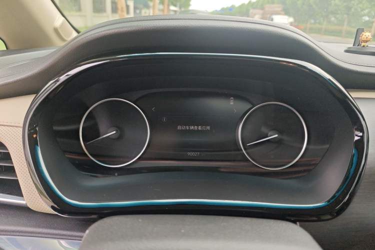 Used Buick GL8 2022 Land Cruiser Executive Class 652T Smart Luxury Model Instrument Cluster