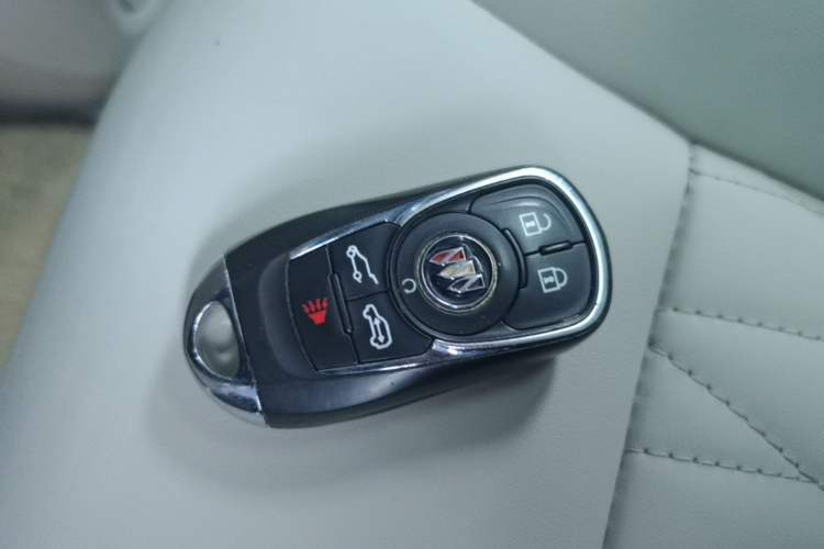 Used Buick GL8 2022 Land Executive Class 652T Prestige Model Interior 1