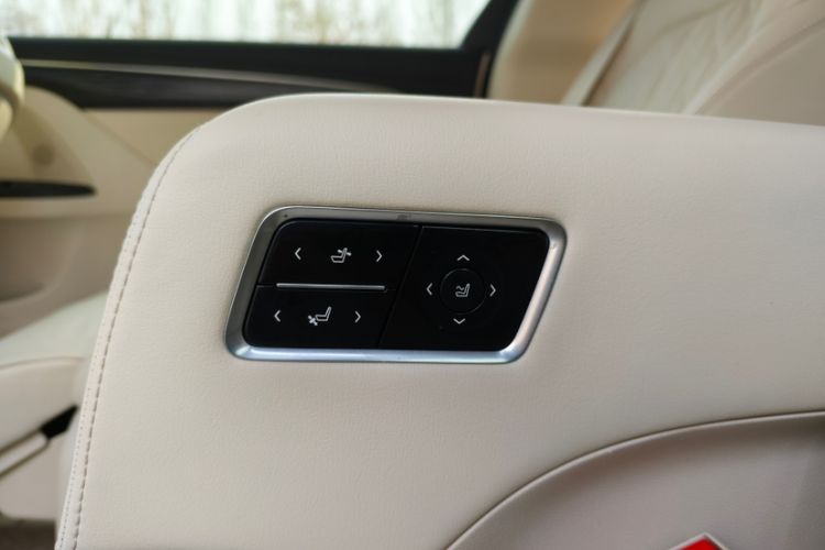 Used Buick GL8 2022 Avenir Aivia Six-Seat Deluxe Edition Interior 1