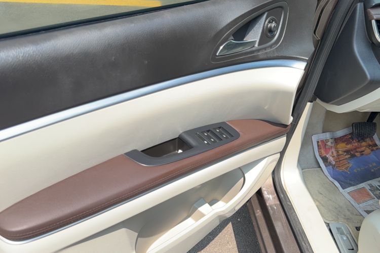 Used Buick GL8 2022 Land Business Class 652T Luxury Model Interior 1