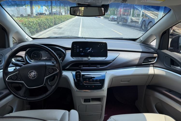 Used Buick GL8 2022 Land Business Class 652T Luxury Model Interior 2