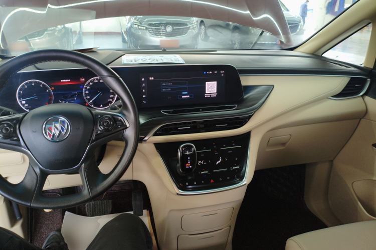 Used Buick GL8 2022 ES Landtrek 653T Luxury Edition Interior 2