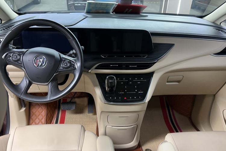 Used Buick GL8 2022 ES Land Cruiser 653T Luxury Model Interior 3