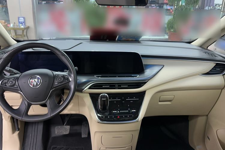 Used Buick GL8 2022 ES Landtrek 653T Flagship Model Interior 3