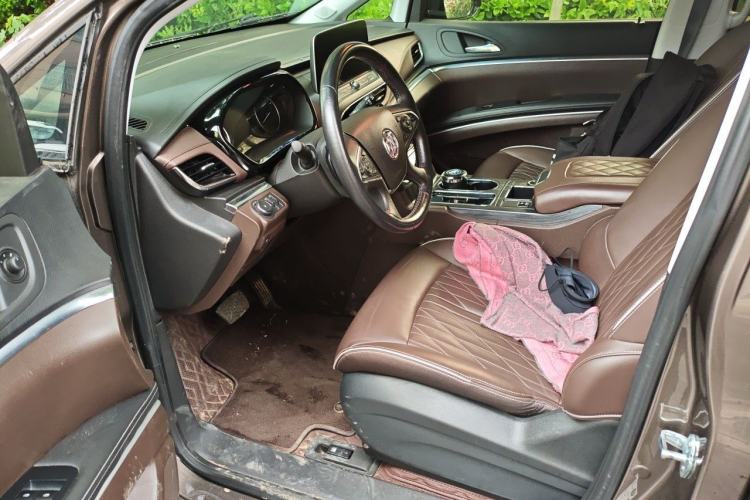 Used Buick GL8 2022 Land Business Class 652T Luxury Model Interior 3