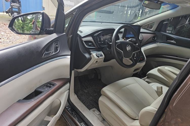 Used Buick GL8 2022 Land Cruiser Executive Class 652T Comfort Model Interior 3