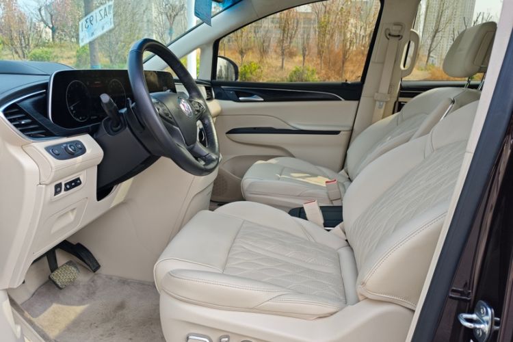 Used Buick GL8 2022 Avenir Aivia Six-Seat Deluxe Edition Interior 4