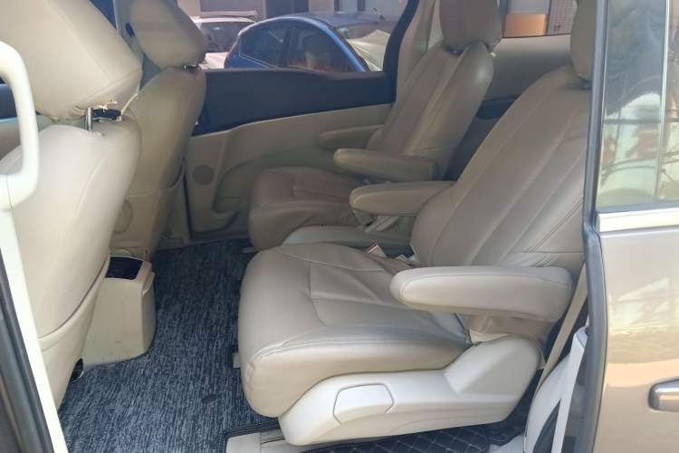 Used Buick GL8 2022 Land Cruiser Executive Class 652T Comfort Model Interior 4