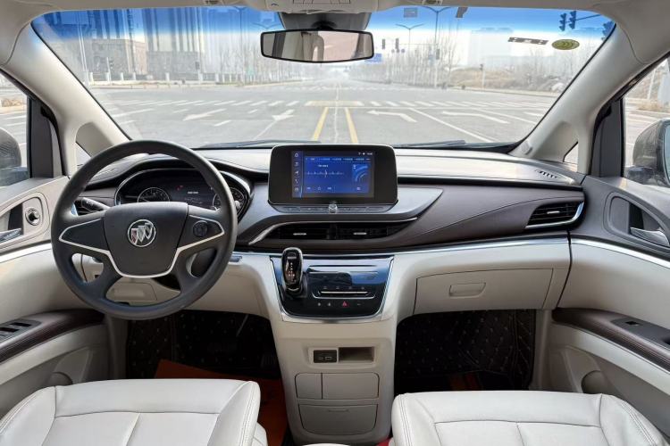 Used Buick GL8 2022 Land Cruiser Executive Class 652T Comfort Model Interior 4