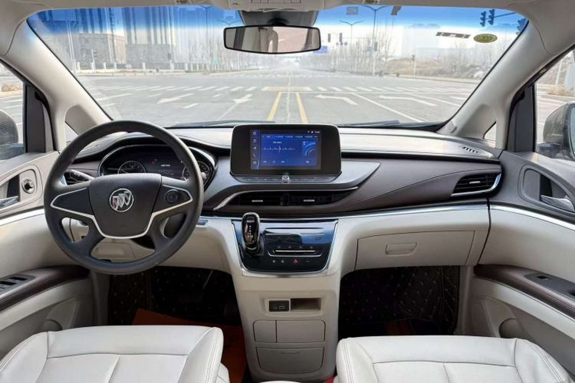 Used Buick GL8 2022 Land Cruiser Executive Class 652T Comfort Model Interior 4