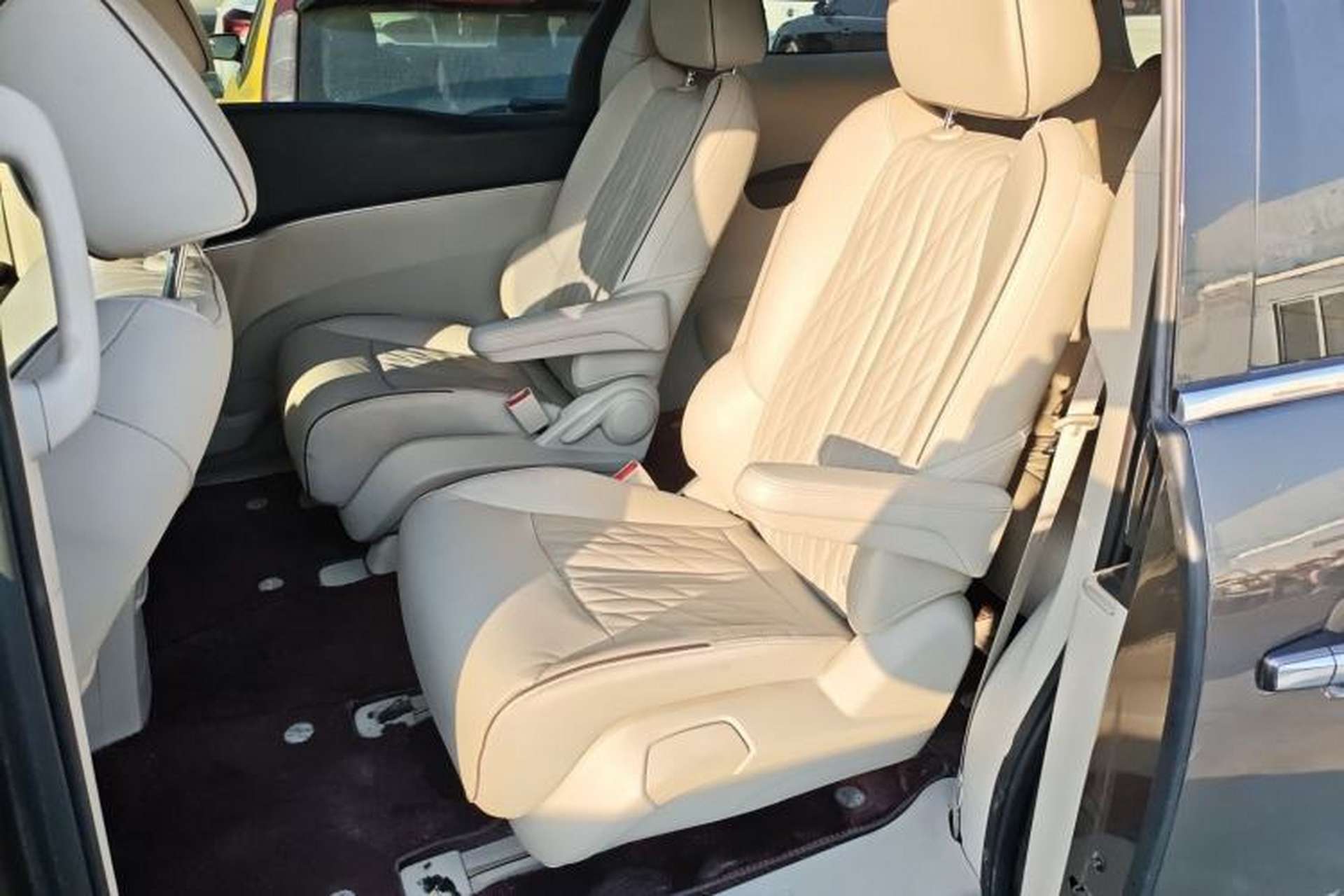 Used Buick GL8 2022 Land Business Class 652T Luxury Model Interior 4