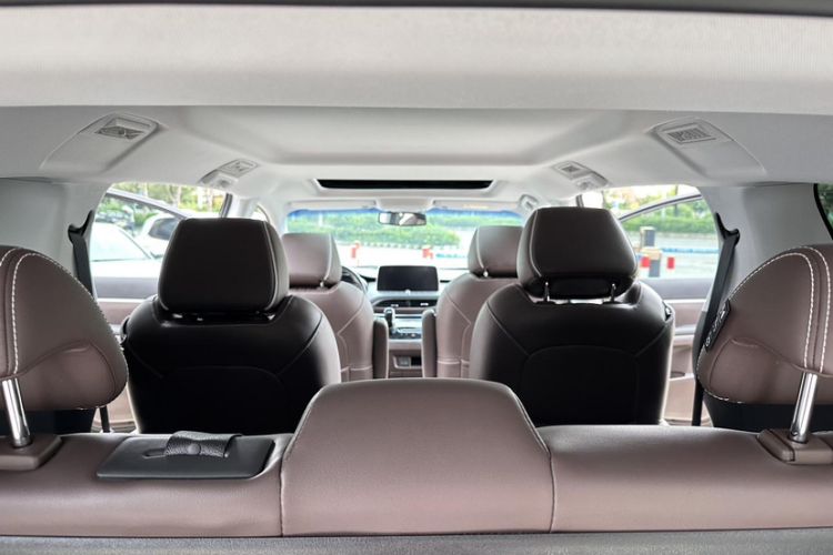 Used Buick GL8 2022 Land Business Class 652T Luxury Model Interior 4