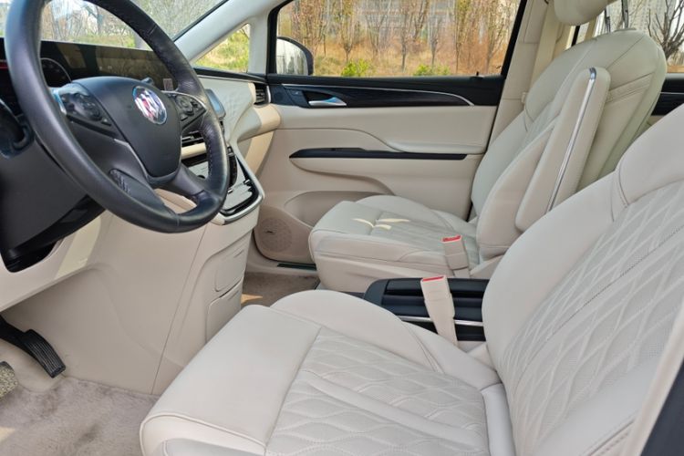 Used Buick GL8 2022 Avenir Aivia Six-Seat Deluxe Edition Interior 5
