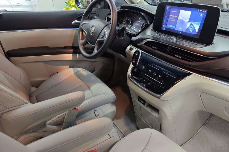 Used Buick GL8 2022 Land Cruiser Executive Class 652T Comfort Model Interior 9