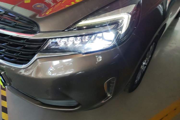 Used Buick GL8 2022 Land Cruiser Executive Class 652T Comfort Model Left Front Headlight