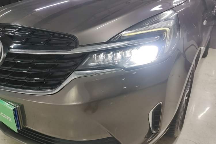 Used Buick GL8 2022 Land Cruiser Executive Class 652T Comfort Model Left Front Headlight