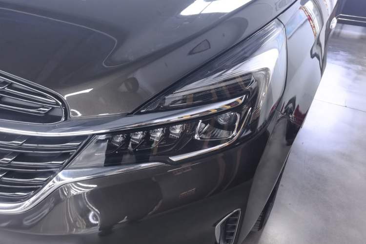 Used Buick GL8 2022 Land Business Class 652T Luxury Model Left Front Headlight