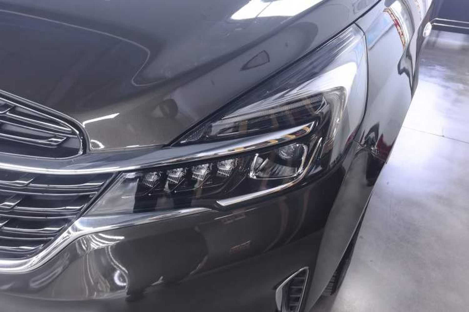 Used Buick GL8 2022 Land Business Class 652T Luxury Model Left Front Headlight