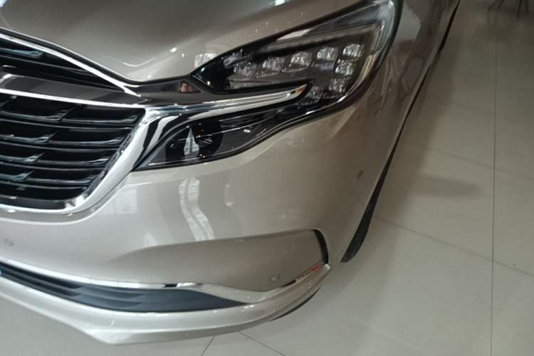Used Buick GL8 2022 ES Landtrek 653T Luxury Edition Left Front Headlight