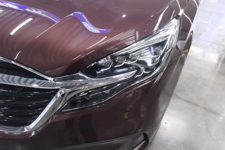 Used Buick GL8 2022 ES Landtrek 653T Flagship Model Left Front Headlight