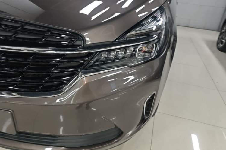 Used Buick GL8 2022 Land Business Class 652T Luxury Model Left Front Headlight