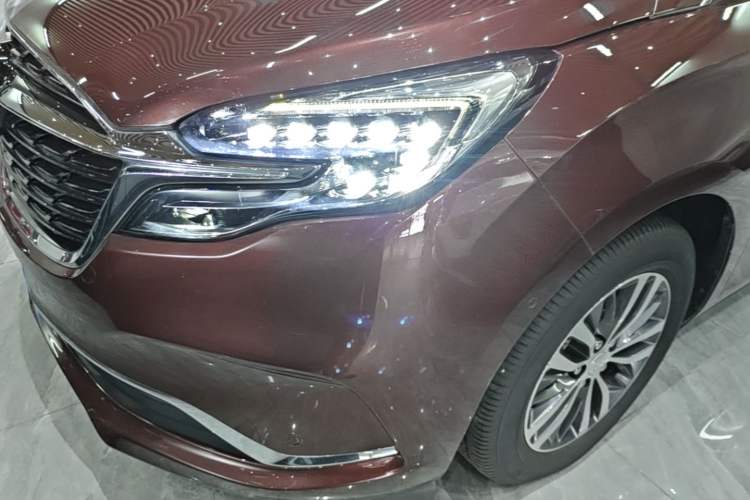 Used Buick GL8 2022 ES Landtrek 653T Luxury Edition Left Front Headlight