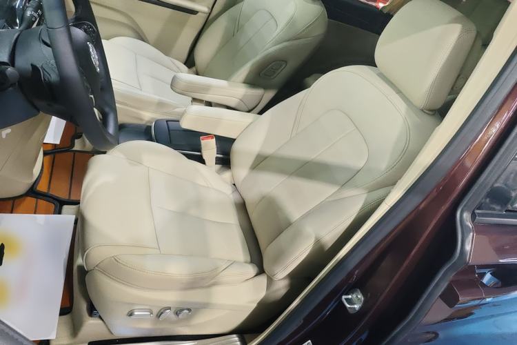 Used Buick GL8 2022 ES Landtrek 653T Luxury Edition Left Front Seat