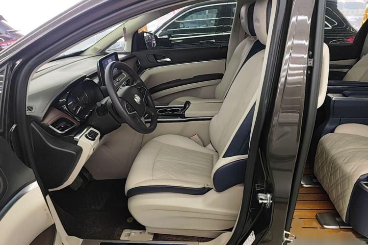 Used Buick GL8 2022 Land Cruiser Executive Class 652T Comfort Model Left Front Seat