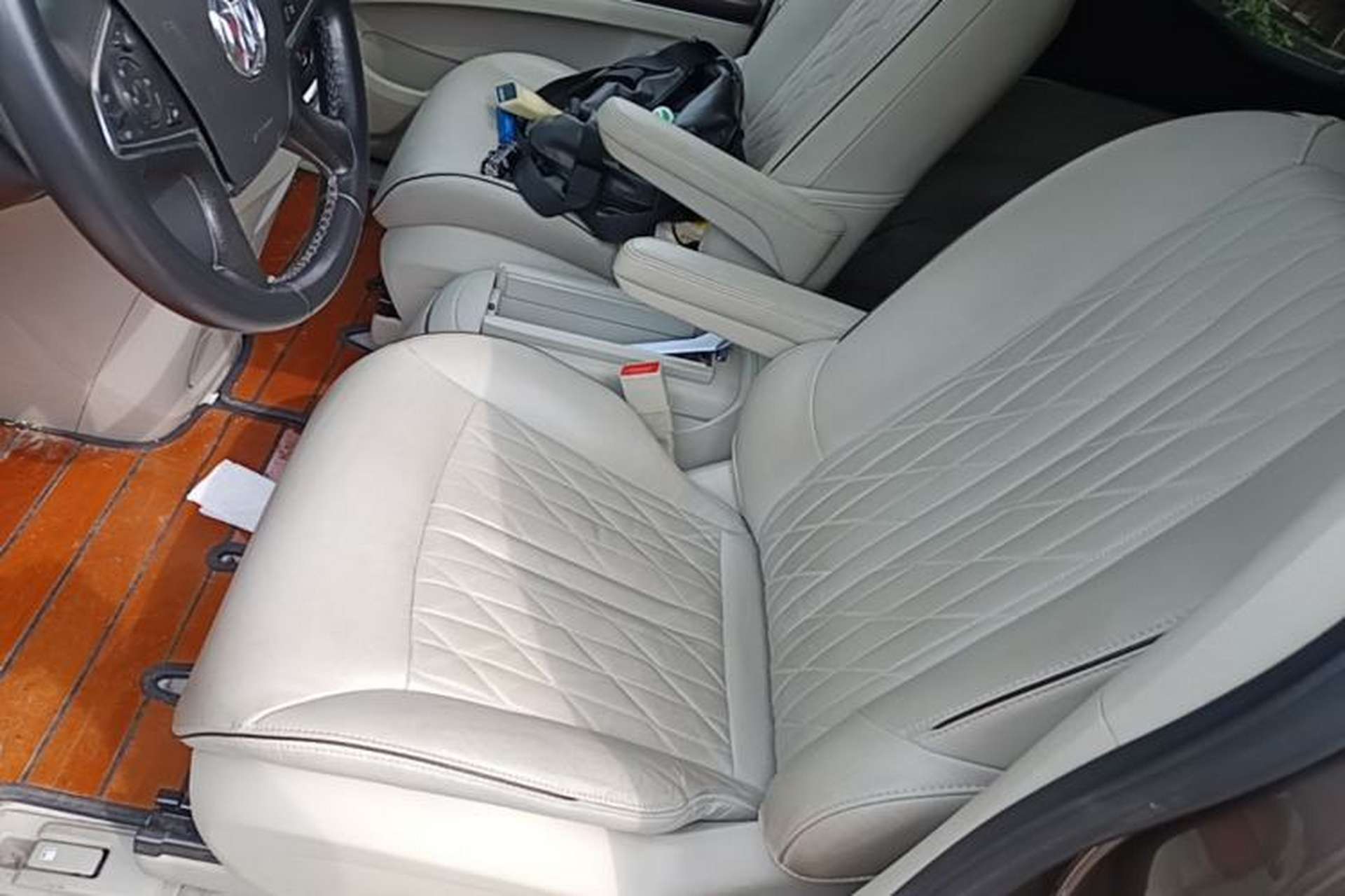 Used Buick GL8 2022 Land Business Class 652T Luxury Model Left Front Seat