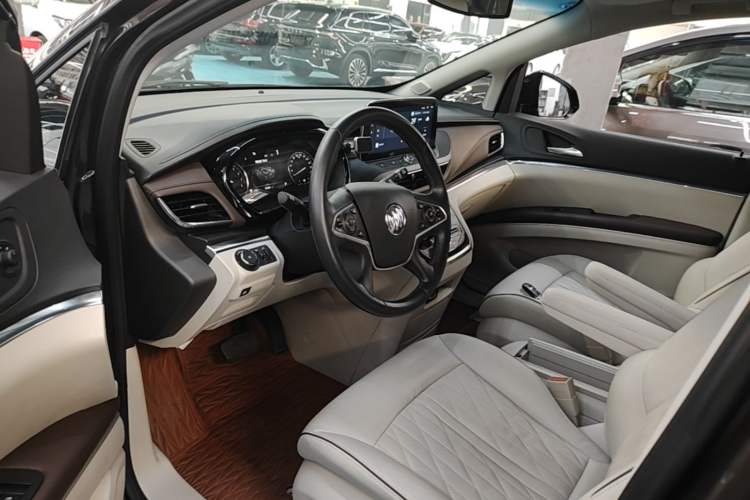 Used Buick GL8 2022 Land Business Class 652T Luxury Model Left Front Seat